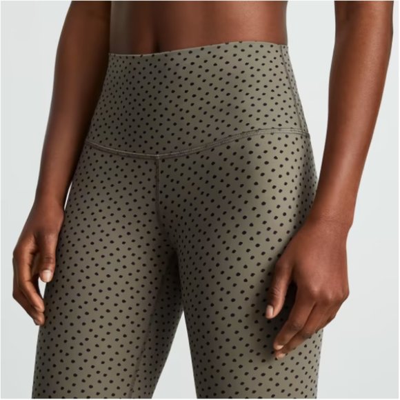 Everlane Perform Legging - Dark Taupe Polka Dot - Picture 3 of 6